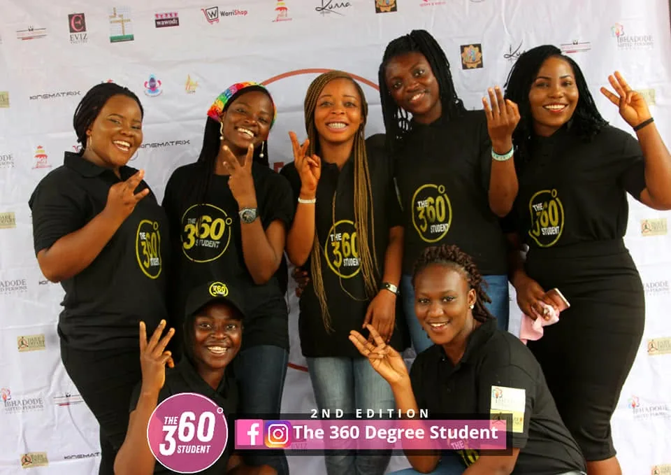 The volunteer team gathered together in branded 360 shirts.